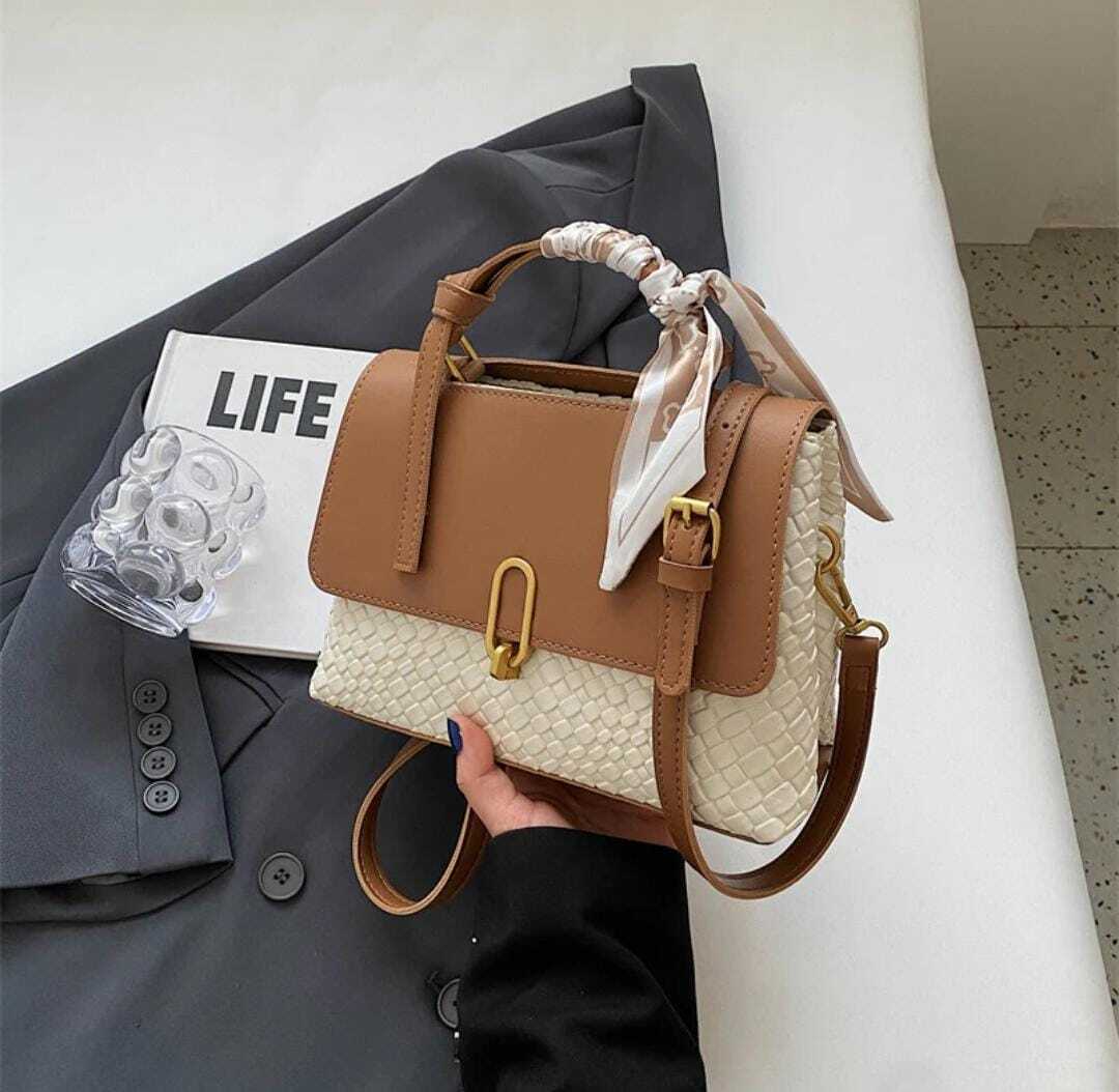 French Niche Small Square Shoulder Bag